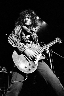 soundsof71:  Marc Bolan, T. Rex 1972,  by Jorgen Angel.