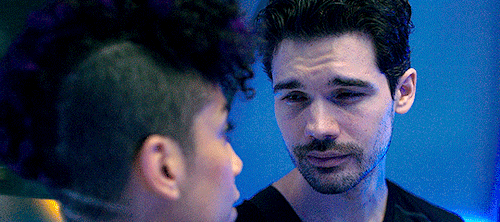 deadlightcircus:Naomi + Holden in 3x12 & 3x13I love them. I just love them so much. I love every