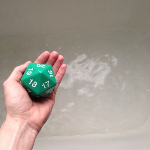 theinvisiblecamel:indicativeof-sideways-escalation:orangewave:iblamethedice:Loving my new Nerd Bath 