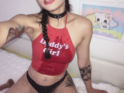 sexythickbunny2:  bandodaddy69page412inch:  DADDYS GIRL SAY HI DADDY 🍆   HI DADDY daddy loves his sexy thick doll like this training for daddy’s big black cock daddy said practice you practice wearing my Daddy’s girl t shirt 🍆👧💦👅