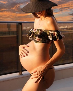 amazing-pregnant-women-deactiva: