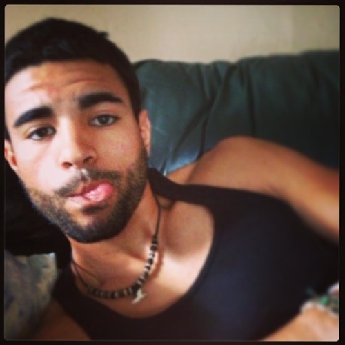  sexy bearded cutie submitted by a tongue lover!