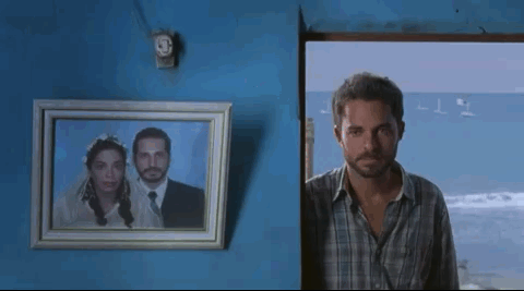 Manolo Cardona, As Santiago, In Contracorriente (Undertow, 2009).