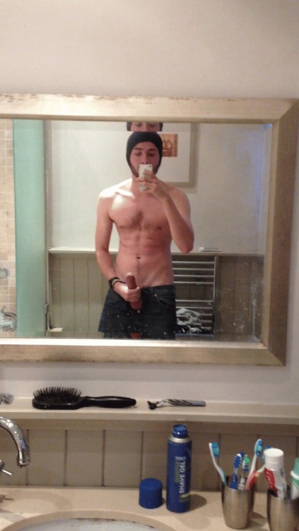brainjock:  Emo stud p. 3  Found out more about this stud! He 6"5 and from England.  Says he’s more of a hippy than emo, but I just wanna see more cock dude! Check out his amazing new cum vid I posted above!