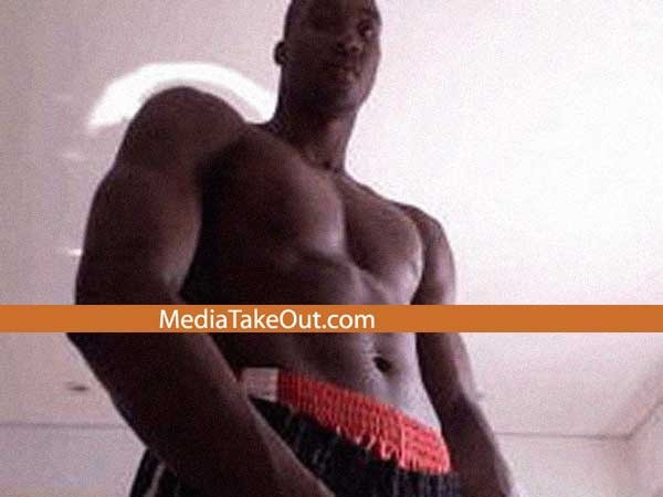 diorminaj:  nakedblackmalestarz:  NBA Baller Dwight Howard Naked   nice 