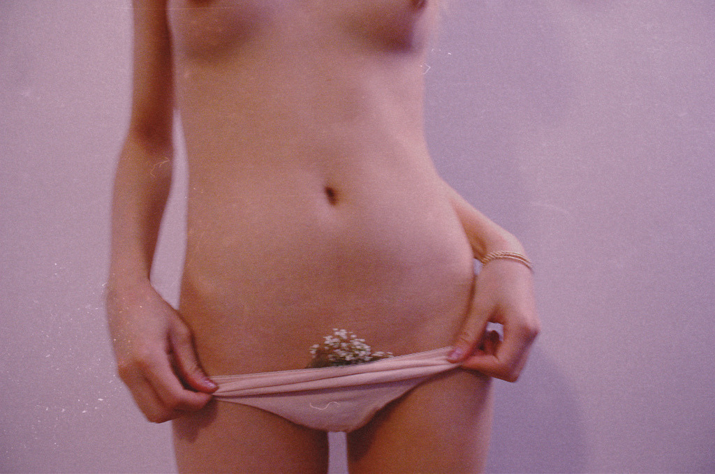 strawberriesgonewild:  (by rebekah seok) 