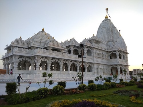 Maha Laxmi Jain Tirth, Anand, Gujarat