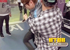 ilyook:  BTOB played RunningMan’s “Ripping Nametags” on their own -_-; 