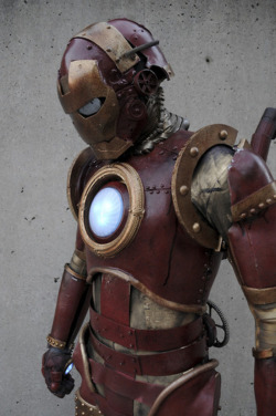 rayesbrain:  Yup. Steampunk Iron Man. 