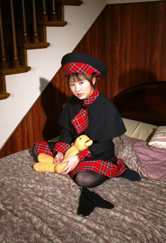 Kyouko Sadaka - Sakura Kinomoto (Cardcaptor Sakura Black dress) More Cosplay Photos