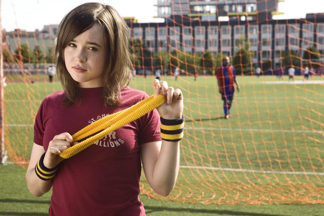 Ellen Page. ♥  Can we play lesbians in the showers now please? ♥