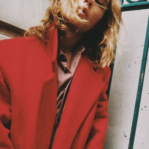 melpomenn:  ALL TIME FAVOURITE CHARACTERS: Enjolras   You would have said, seeing the thoughtful ref