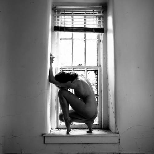 Resist #artnude #model #abandoned #awesomelocation #urbex @melancholicmodel