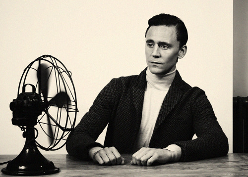 hiddleston-daily:  Tom Hiddleston by Desmond Muckian 