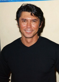 jsuavazblog:  Lou Diamond Phillips en la serie Wolf Lake. 