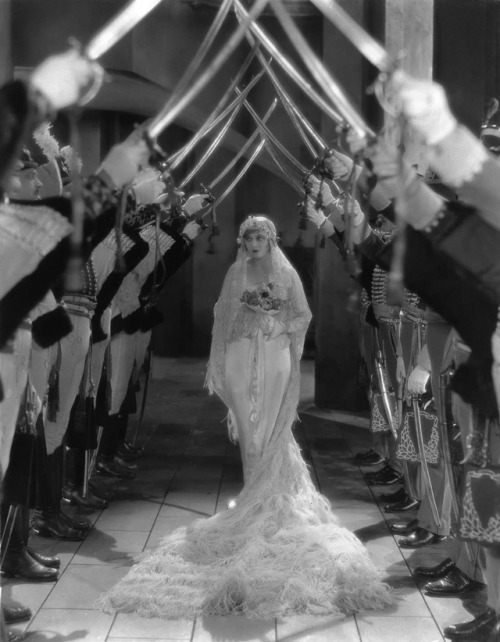 fawnvelveteen: Corinne Griffith, THE LADY IN ERMINE, 1927