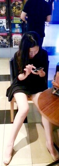 mastergogo:  오늘은 울 암캐 노팬티로 카페 데려 갔다가 술집 가서