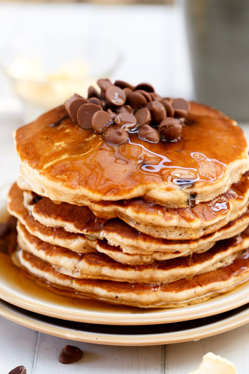 yumi-food: Whole Wheat Choc Chip Banana Bread Pancakes
