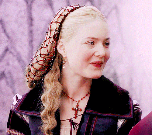 buffyscmmers:LUCREZIA BORGIA IN EVERY EPISODE - Season 1 Episode 6: ‘The French King’