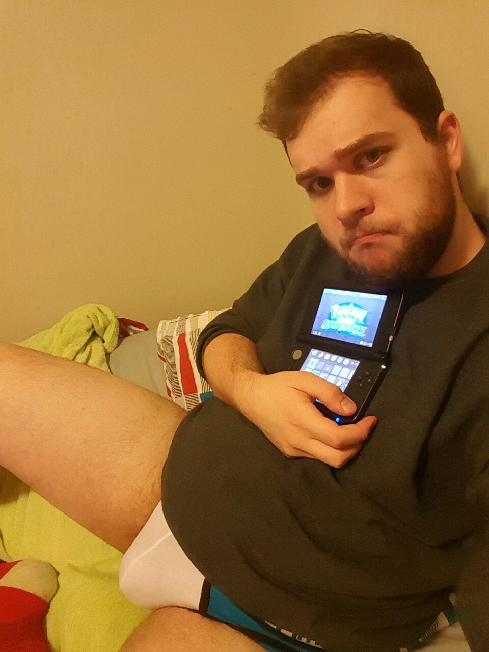 chonnyg:  capribjorn:  Just relaxing after work and playing pokemon 🐻🐻🐻