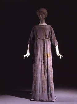 omgthatdress:  DressMariano FortunyCollection Galleria del Costume di Palazzo Pitti