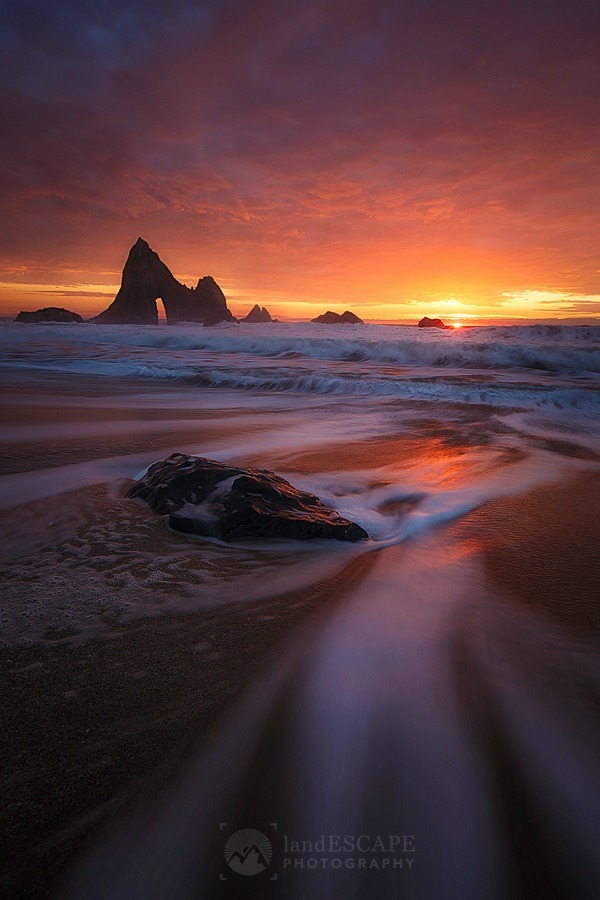 digimikko:  sundxwn:  Curtain Callby Jeff Lewis  Via digimikko. Queued using TumblrFamous.