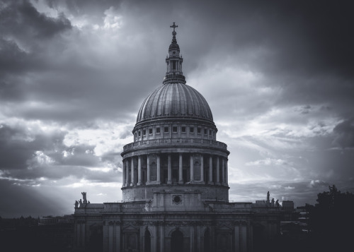 They climbed temples to reach his lightThe dome of St Paul’s Cathedral, City of London. (Archi