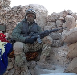 bijikurdistan:  Feb 10American YPG Fighter John on Frontline in Shingal