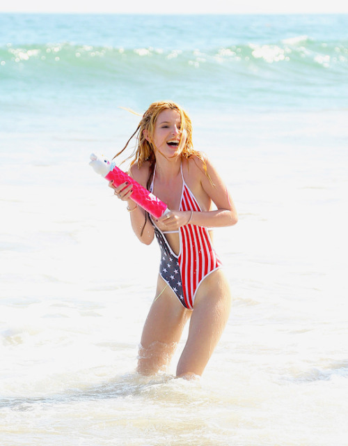 Bella thorne 2016