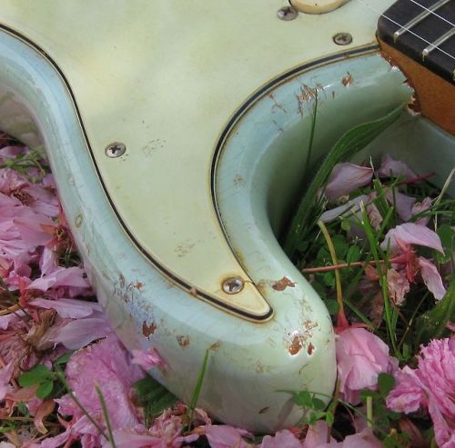 morigrrl:1961 Fender strat sonic blue