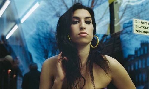 whosbeenshot: WHO’S BEEN SHOT?Amy Winehouse