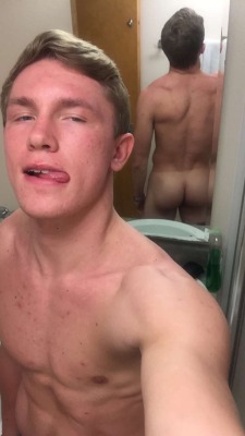 gayhomosexual7:  Another straight exposed. Now exposing straight guys AND gay guys!!!!