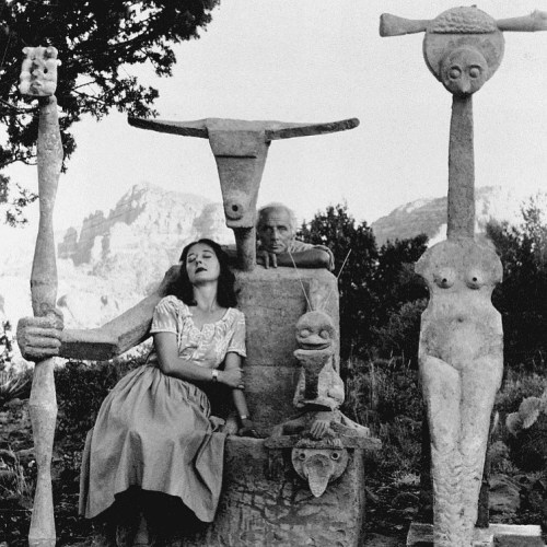 unsubconscious:Max Ernst and Dorothea Tanning with the Capricorne Sculpture, Sedona, Arizona, 1948. 