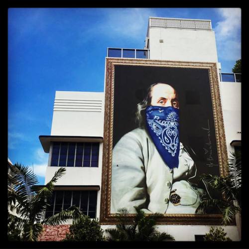 Gangsta #benjaminfranklin #showmethebenjamins #gangsta #art #southbeach #miami #notheonlygangstainth