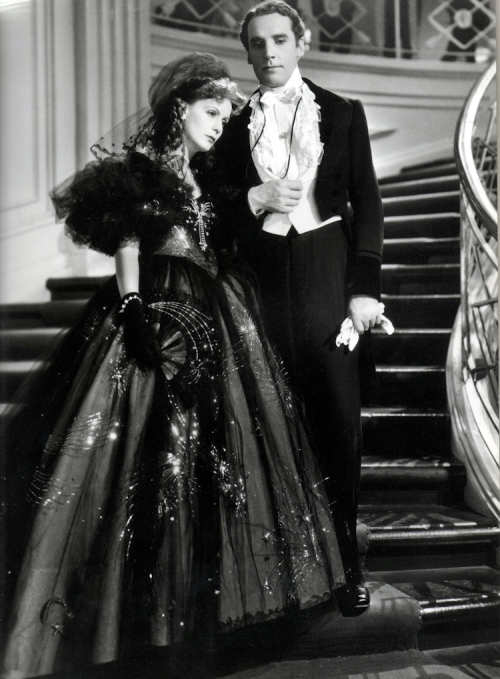 omgthatdress:  Dress Designed for Greta Garbo in Camille Gilbert Adrian, 1936 The Museum at FIT 