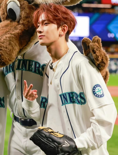 Oh To Give Him Little Tanned Babies With Curly Hair That Look Just Like Him