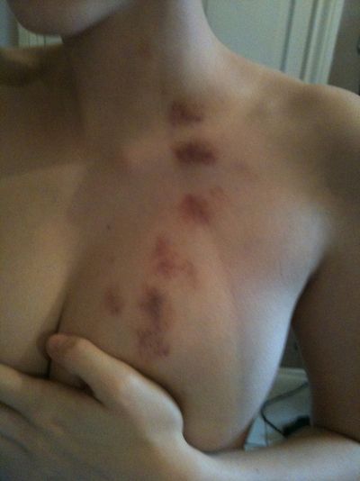 lick-my-boobs:  ♀