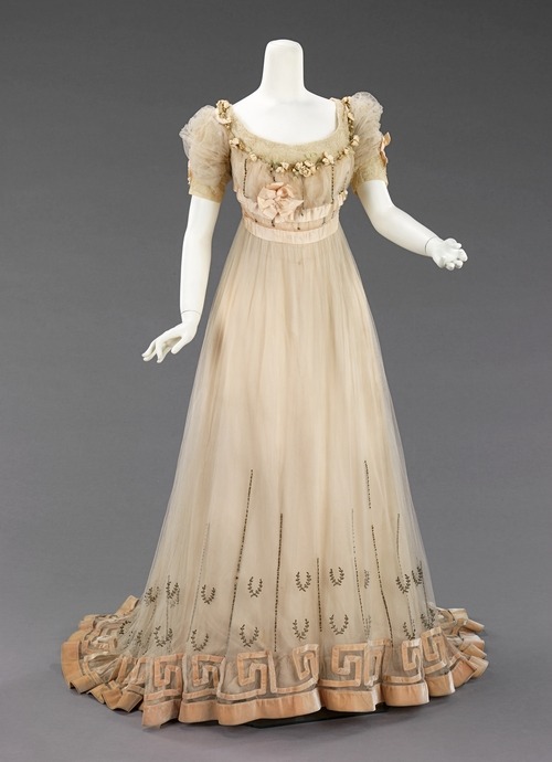 Jeanne Paquin, Evening Dress, 1905-07, collection at The Metropolitan Museum of Art