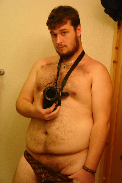 imhereforthemen:  is it ok that i’ve never really manscaped? Entirely okay!  (mc-scooters)