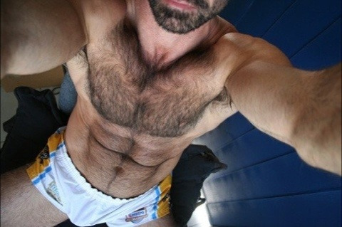 ijackul8r:  Hot furry package