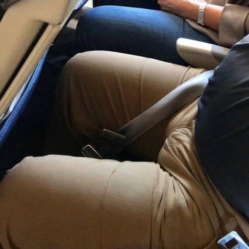 daddiesonthego:Sleepy Brawny Business Casual Bulge Daddy having a nice dream during his flight. Yes,