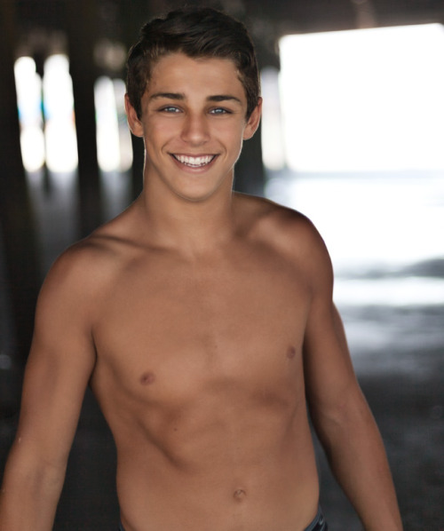 tannerzagarino:  tanner zagarino
