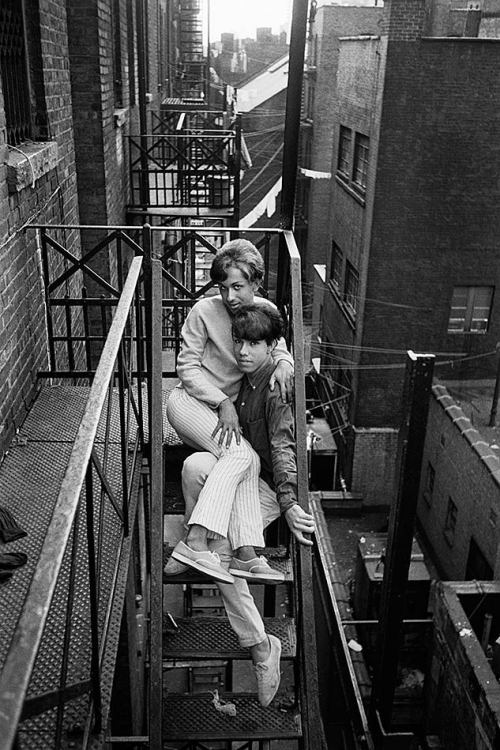 Jean-Pierre Laffont : Photographer’s Paradise Turbulent America
“Working-girls transvestites” NYC 1967 