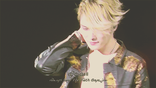 jaejunmic:  JJ cry T^T 