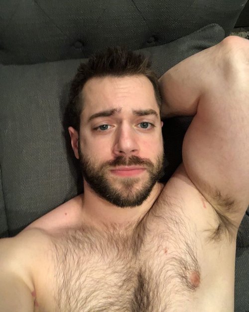 https://64.media.tumblr.com/27d537aca9c972f39d058d4244a664f9/21a0ea0115e29ce7-d4/s500x750/fc33574bcf0da38dbbb296092b038a08dca31ee1.jpg
