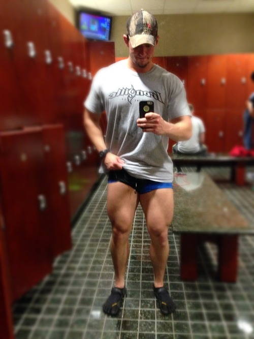 freckledfitblr:  jlayton4:  One day I’ll be big.  YES TOE SHOES!!!  People hate on them and talk them down. But they do wonders for your legs!!!