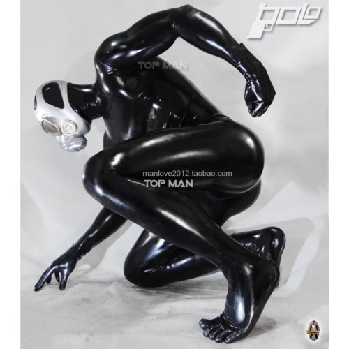polopluto:  It’s me.C'mon.  
