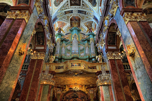 lost-in-centuries-long-gone:Organ in Jasna Gora Basilica - Poland by Ted Dobosz