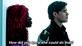 anissagraces:Koriand’r in every episode 1x07: Asylum