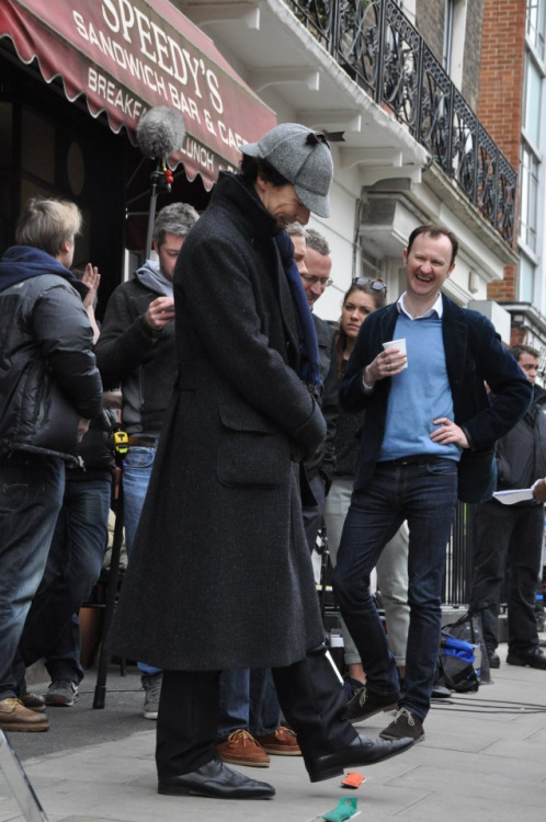 dbtohotactors: SHERLOCK SEASON 3 EPI2 - NEW PHOTOS! NO.2 (see my other posts for MORE) There are SIX